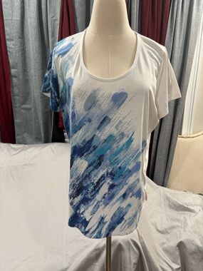 Chico's White Scoop Neck Top with Blue Brushstroke Print